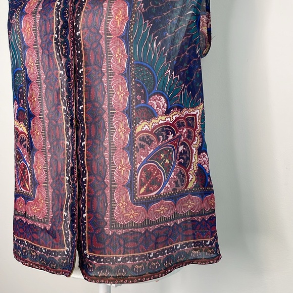 Staring at Stars Boho Kaleidoscope Button Down Sleeveless Blouse. Size Medium. - Picture 5 of 12